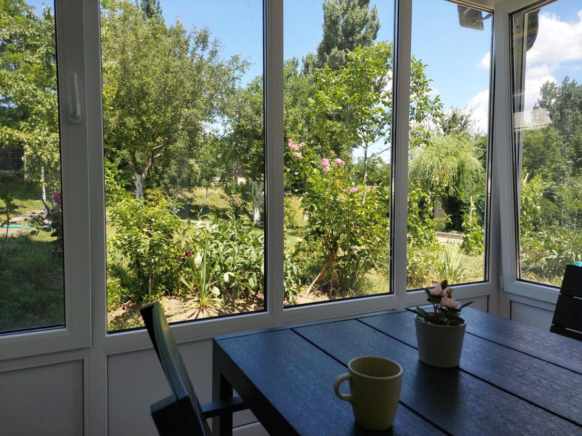 Vila De Pe Lac Amara Exteriör bild